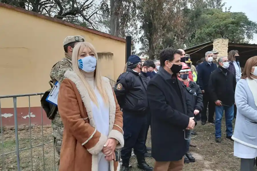 Video: Así fue el simulacro de coronavirus que el Siprosa llevó adelante en el Liceo Militar