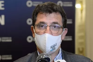 Caso Érica: el ministro Yedlin acusa al legislador Ascárate de politizar la violencia