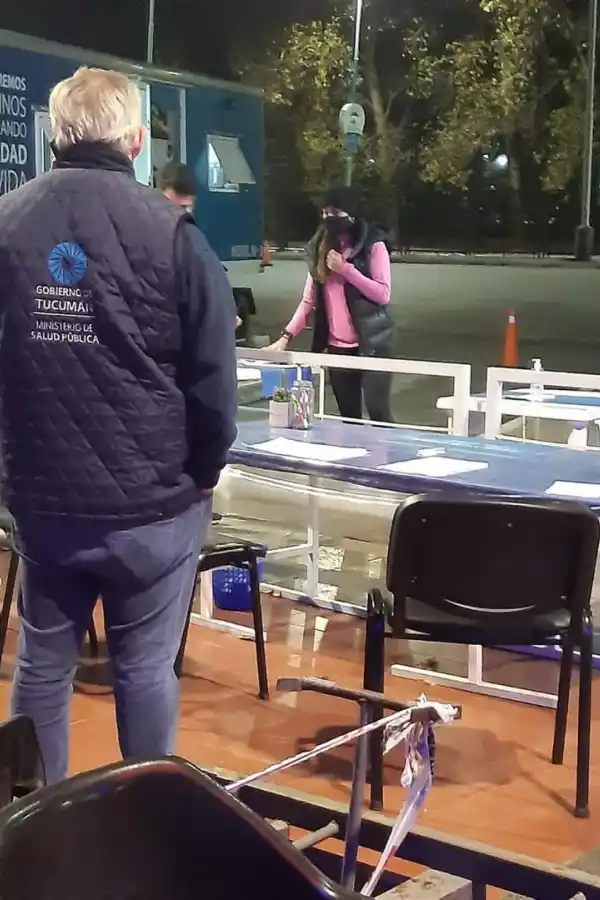 ARRIBO. El primer control y trámite administrativo en la terminal. 