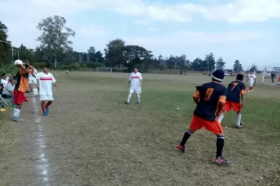 Los aficionados, con la angustia de no poder jugar