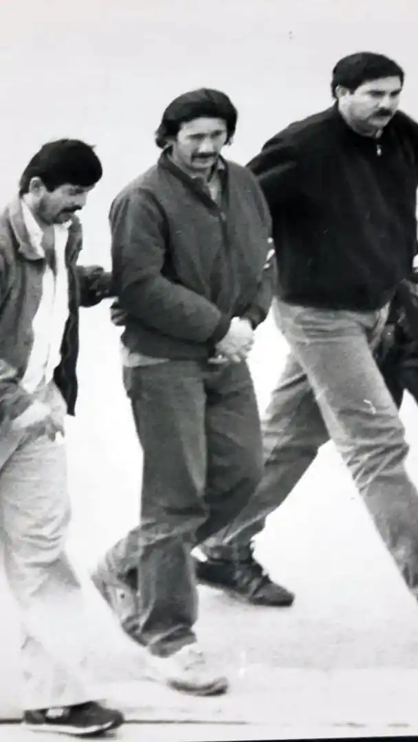 DE REGRESO. El acusado Inocencio Santiago Benítez fue trasladado a nuestra provincia en avión. 