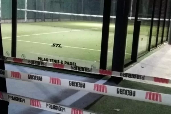 Aseguran que Frigerio jugó un torneo clandestino de pádel donde hubo 16 detenidos