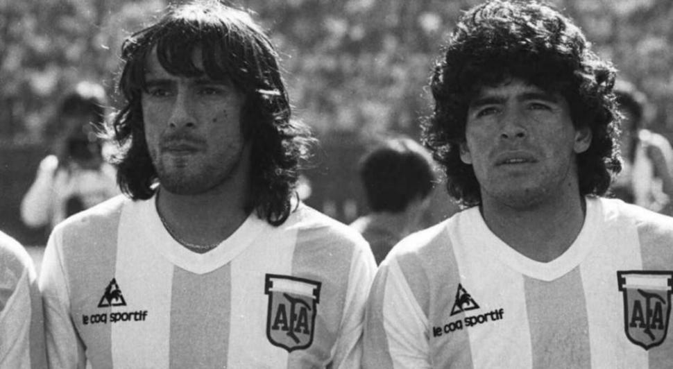 DECISIÓN. En la previa del Mundial 78, César Luis Menotti terminó eligiendo al “Rana” sobre la frescura de Diego Maradona  