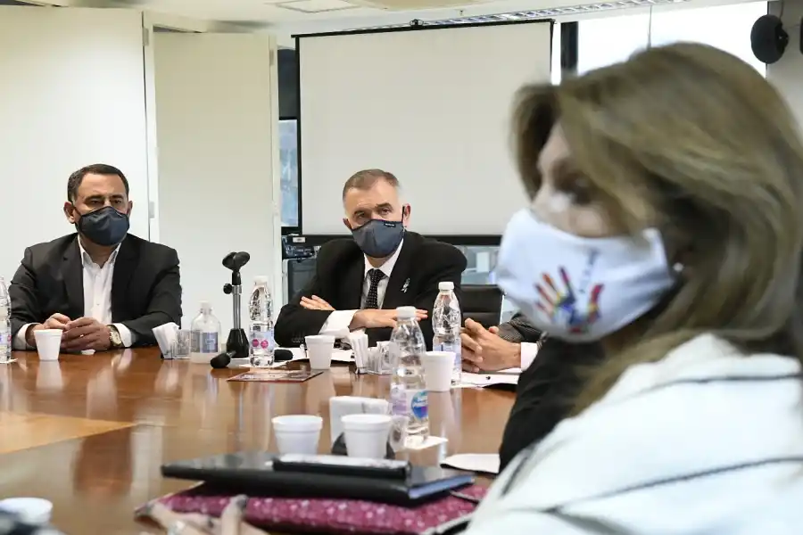 REUNIÓN. Jaldo, con representantes de jardines maternales. Foto: Prensa Legislatura