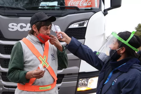 En 15 minutos se puede saber si una persona que llega a Tucumán tiene covid-19