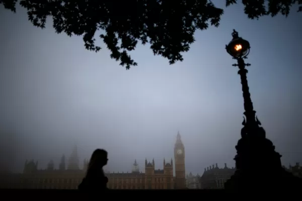 La OMS analiza un estudio científico que advierte que la covid-19 se transmite por vía aérea