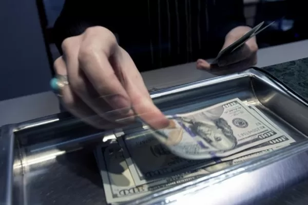 El dólar solidario sigue en aumento y ya supera los $ 97