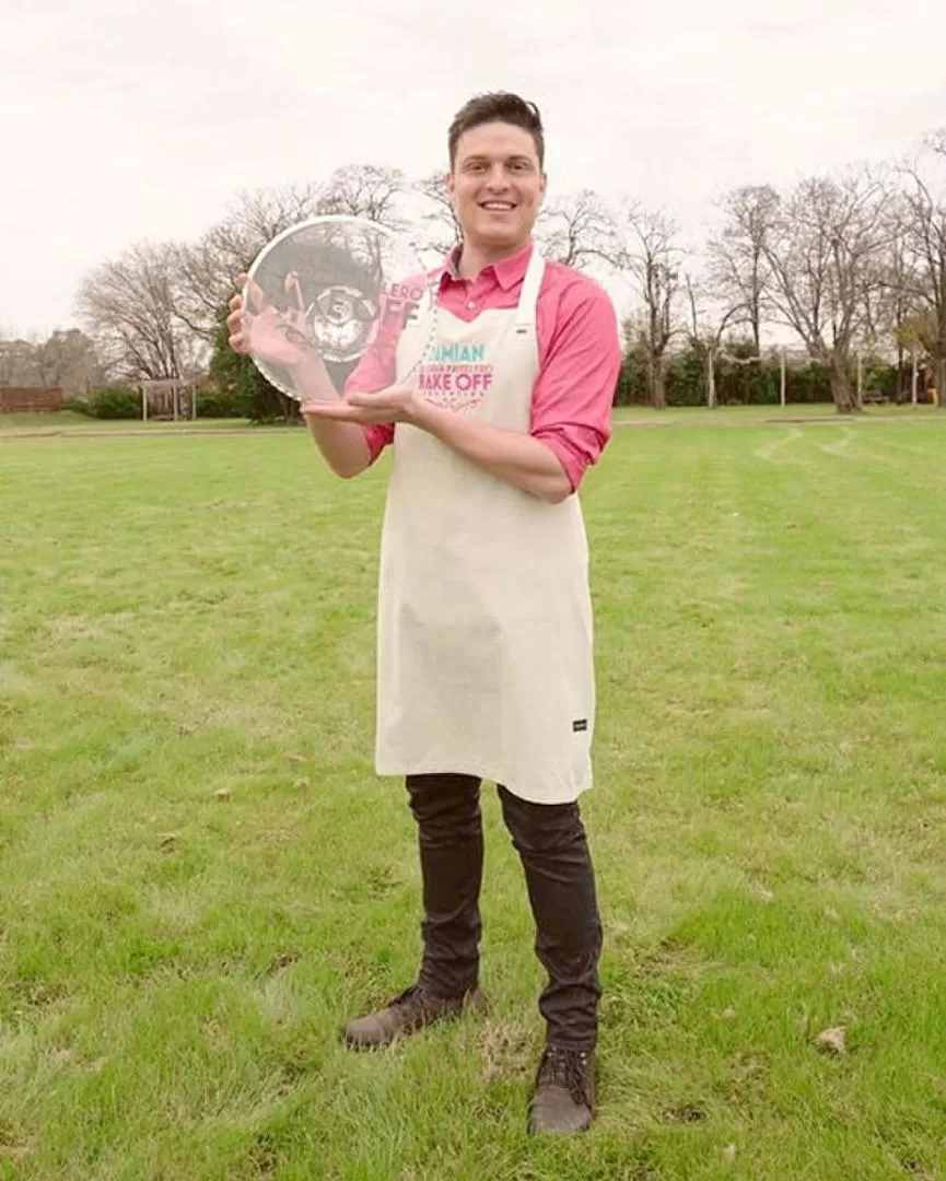 PASTELERO AMATEUR. Damián Pier Basile se llevó el trofeo tras la polémica. 