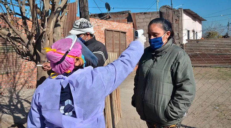 Salud continúa con la búsqueda de febriles en los barrios: 320 casas fueron testeadas en Alderetes