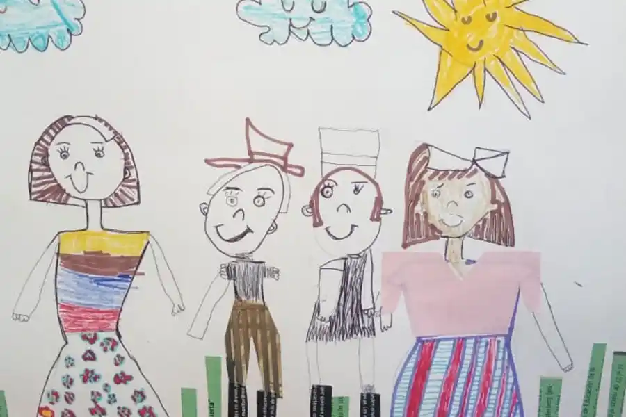 ALUMNOS. En pleno proceso artístico para el Encuentro Nacional de Arte Infantil 