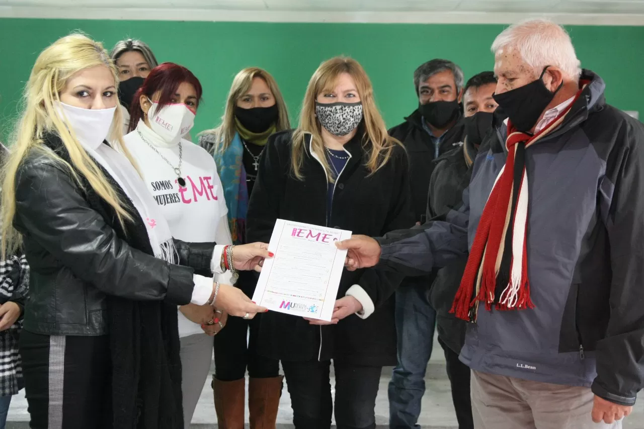 RED DE MUJERES EME. Esta semana se reunieron con ediles de Graneros.