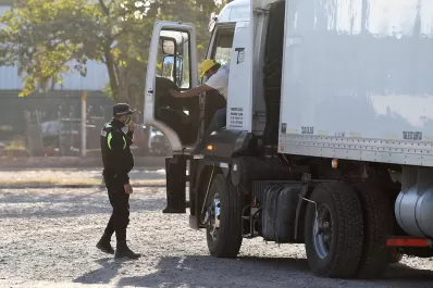 El gobierno catamarqueño cerró temporalmente el frigorífico para el que trabajaban los camioneros contagiados