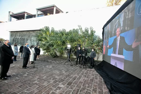 Los odiadores seriales, los amigos del Presidente y dos ausencias en el festejo patrio