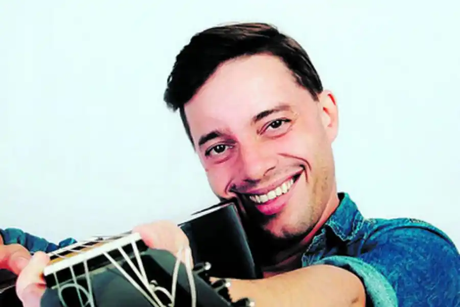 LEANDRO ROBIN. Proyección nacional.