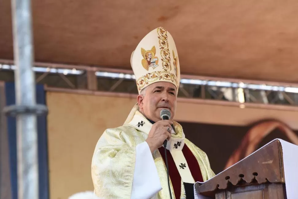 Monseñor Carlos Alberto Sánchez a construir “una cultura del encuentro, mediante el diálogo”.