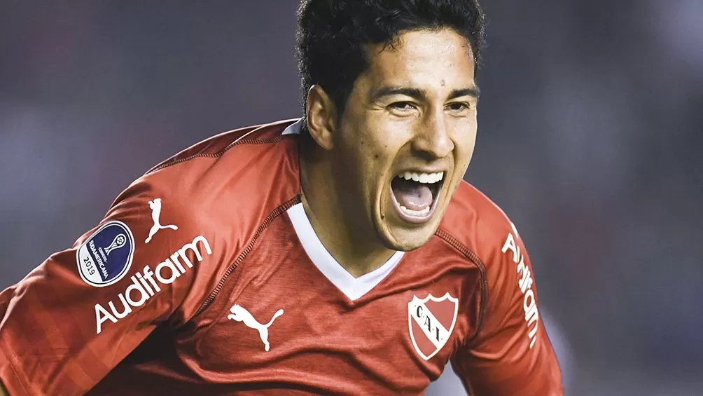 Cecilio Domínguez, delantero paraguayo del Rojo. (ARCHIVO)