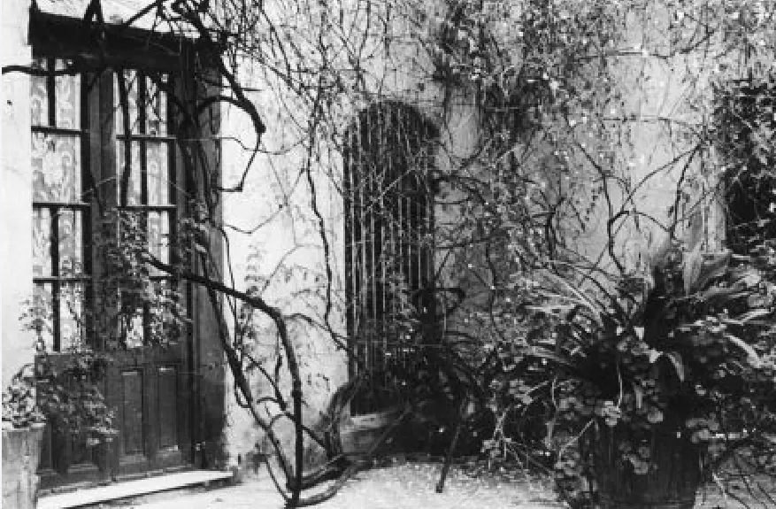 CASA DE BERNABÉ ARÁOZ. Fue demolida en 1969. Foto: Archivo LA GACETA