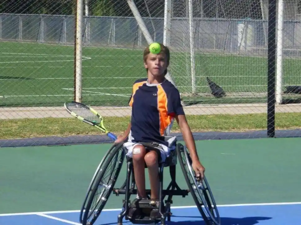 EXITOSO. En el “Miguel Zúñiga Memorial Open”, Viaña Silvetti obtuvo el título en Juniors singles y dos coronas en dobles.