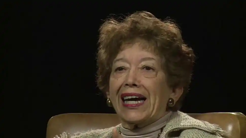 Eugenia Flores de Molinillo: “en mis escritos siempre intento lograr la claridad”