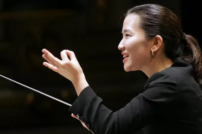 Concierto de París: un festejo en medio de una polémica