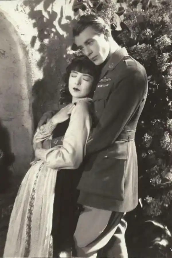 ESTRELLAS. Colleen Moore y Gary Cooper fueron los protagonistas. 