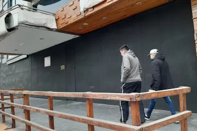 Golpeado por la inactividad, cerró el hotel Garden Park y ahora se vende la propiedad