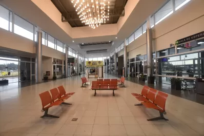 La crisis rodea a la nueva terminal de ómnibus de Concepción que luce desolada