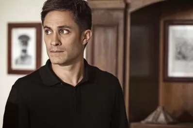 “Aquí en la tierra”: un policial con Gael García Bernal