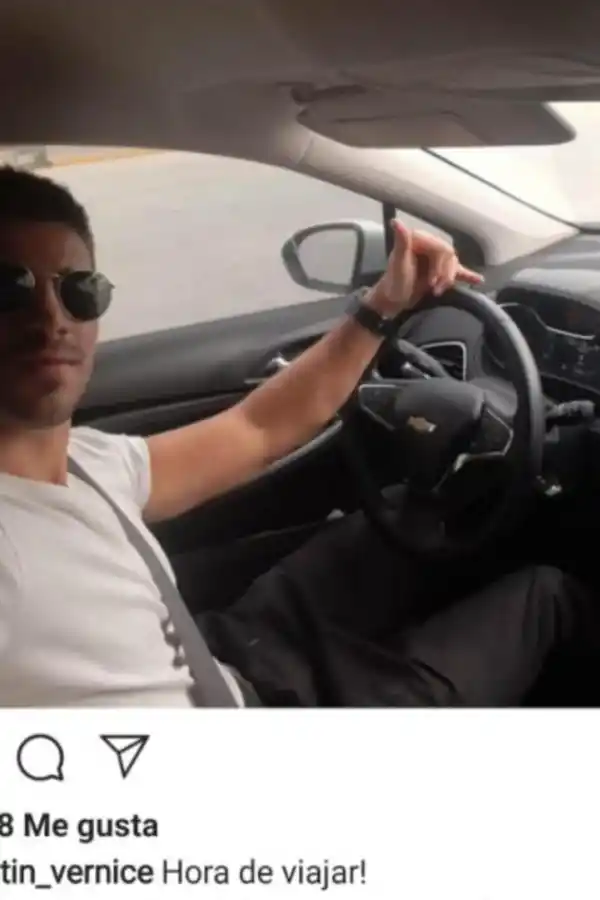 AL PARTIR. Agustín vino solo con su auto desde Olavarría, su ciudad natal. 