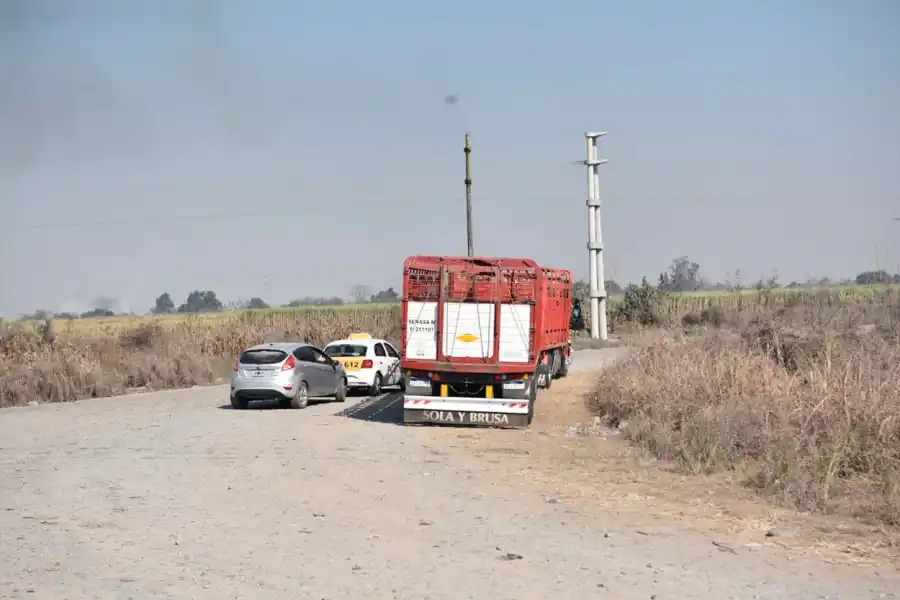 Es camionero y desde hace un mes no lo dejan ingresar a su pueblo por miedo al coronavirus
