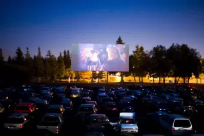 Yerba Buena: suspenden el autocine por el brote de coronavirus