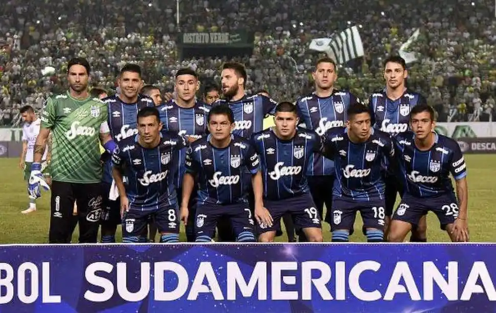 LOS 11. Lucchetti, Núñez, Valdez, Canuto, Bianchi, Zampedri, Acosta, Rodríguez, Barbona, Aliendro y Montiel.  