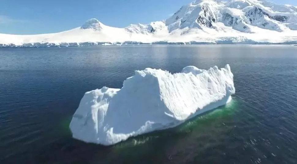 CONTINENTE BLANCO. El uso humano de la Antártida ha sido muy extenso.  