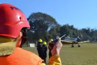 Suman un avión hidrante para controlar los incendios en la alta montaña