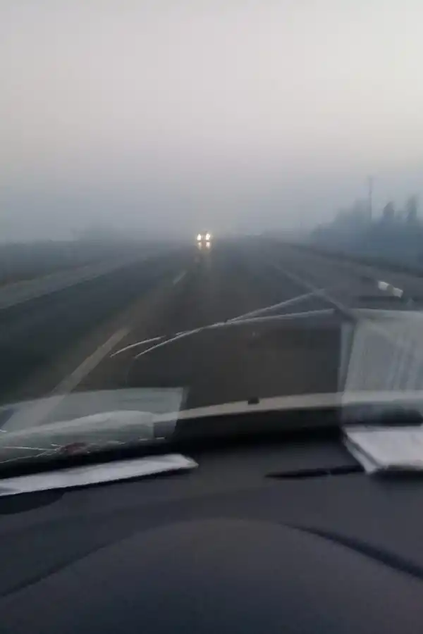 VISIBILIDAD AFECTADA. Una imagen de esta semana, enviada por un lector, de la ruta 301 en el sur.