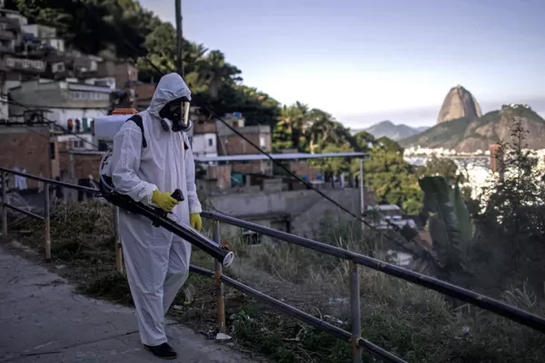 Brasil aprueba ensayos en personas para una tercera potencial vacuna contra la covid-19
