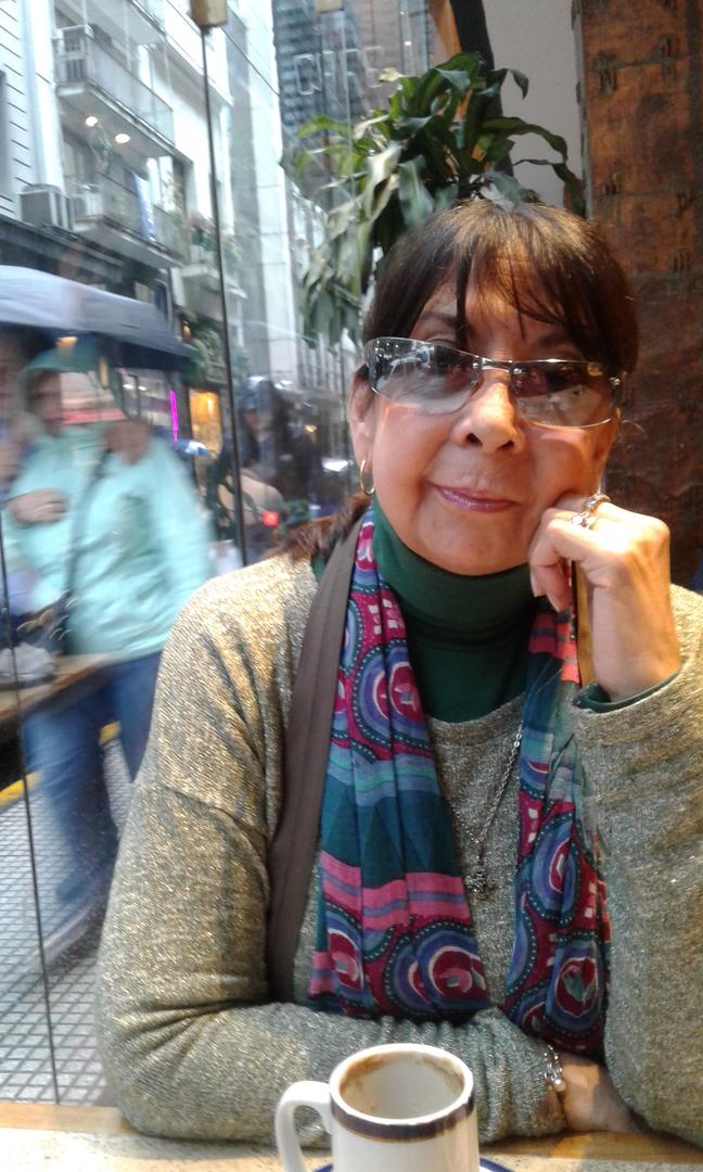 Mamina Núñez de la Rosa: cuando la vida late en una pintura en miniatura
