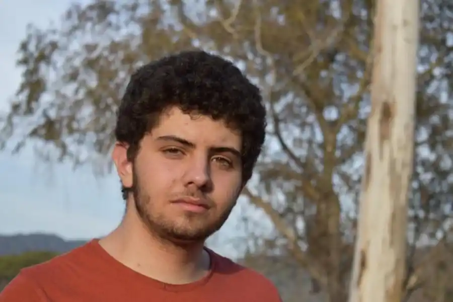 DETRÁS DE CÁMARAS. Santiago escribió el guión y filmó “Mutación”.