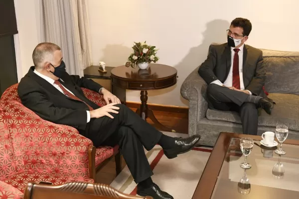 Después del faltazo, el ministro Yedlin le dijo a Jaldo que irá a la Legislatura