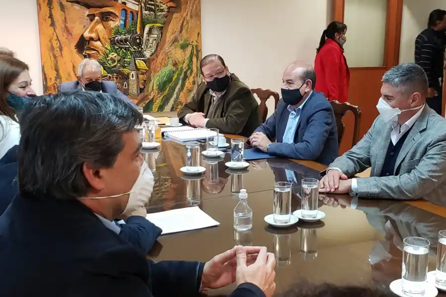 EN COMISIÓN. Legisladores de Juicio Político. Foto Twitter @Julio_Silman