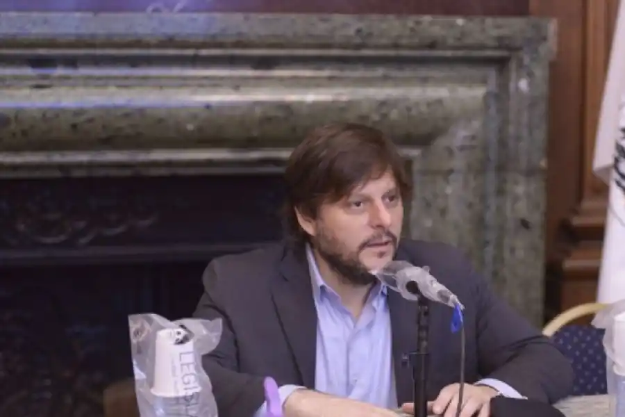 El legislador porteño, Leandro Santoro.
