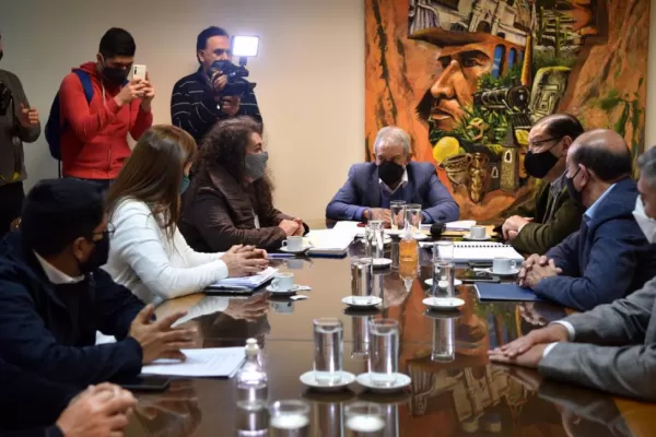 Después de siete años, los legisladores vuelven a impulsar la destitución de un juez