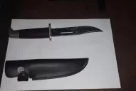 Una mujer entregó un cuchillo que podría haber sido utilizado en el crimen del sacerdote