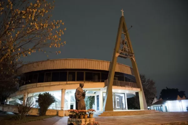 Buscarán pistas en el celular del único imputado por el crimen del cura Juárez