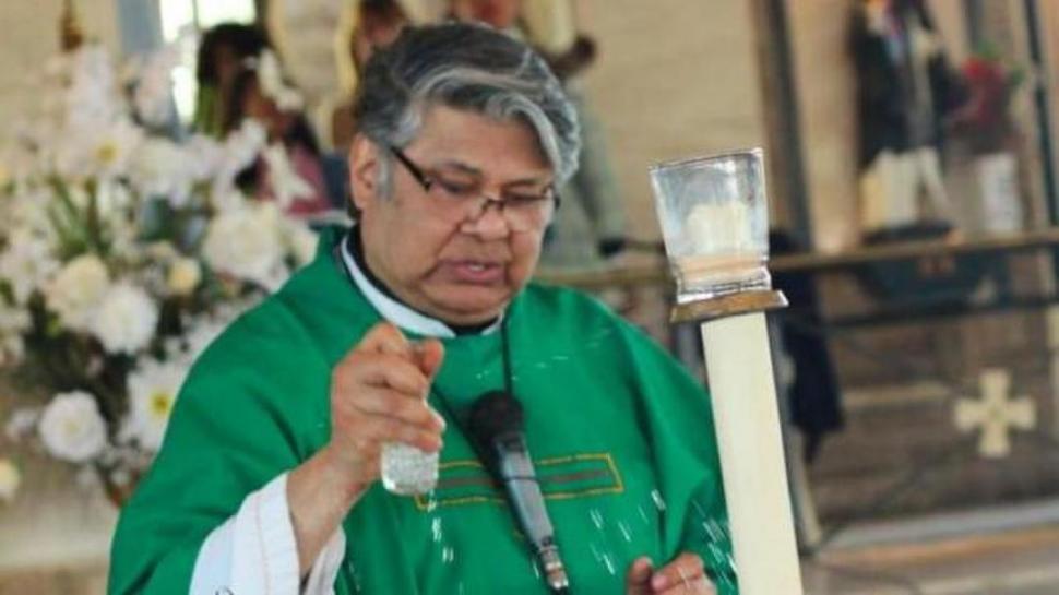VÍCTIMA. El sacerdote Oscar Juárez tenía 67 años.