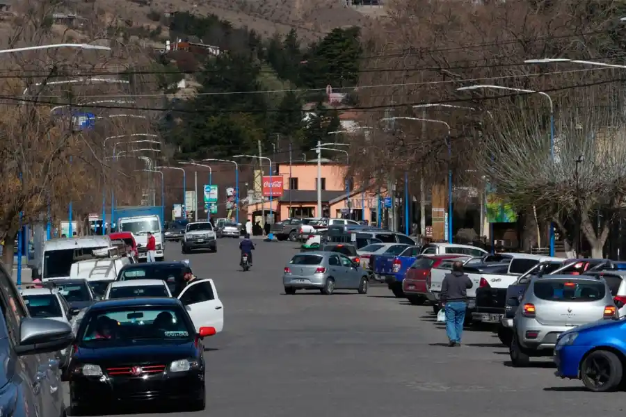Con expectativas, los comerciantes celebran la vuelta de los turistas a Tafí del Valle