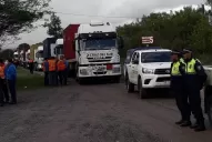 Los 17 camioneros demorados anoche pueden seguir su ruta en Tucumán