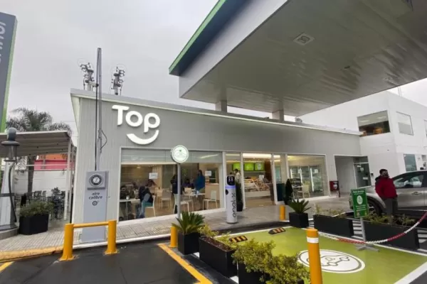 Refinor pone en marcha el primer surtidor eléctrico de la región