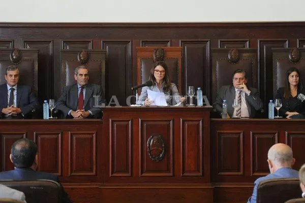 Maggio y otros tres magistrados juran mañana ante la Corte en un acto sin público