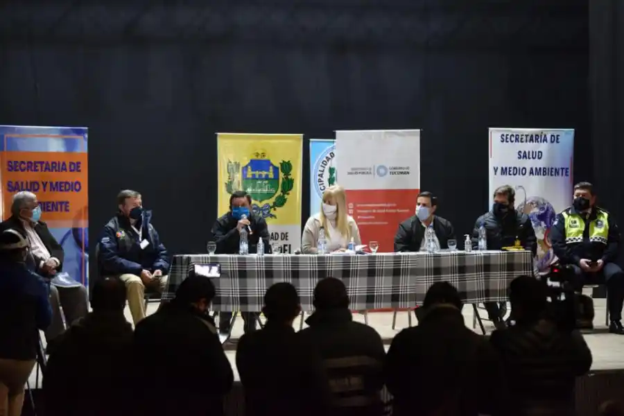 PREPARATIVOS. Alistan el establecimiento modular del Hospital del Este.